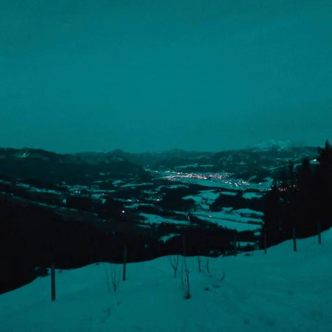 Glow Below – Photography, 0